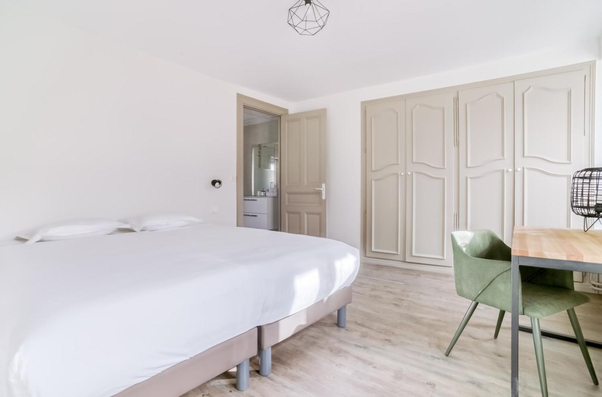 Brit Hotel Bristol Montbeliard Centre Экстерьер фото