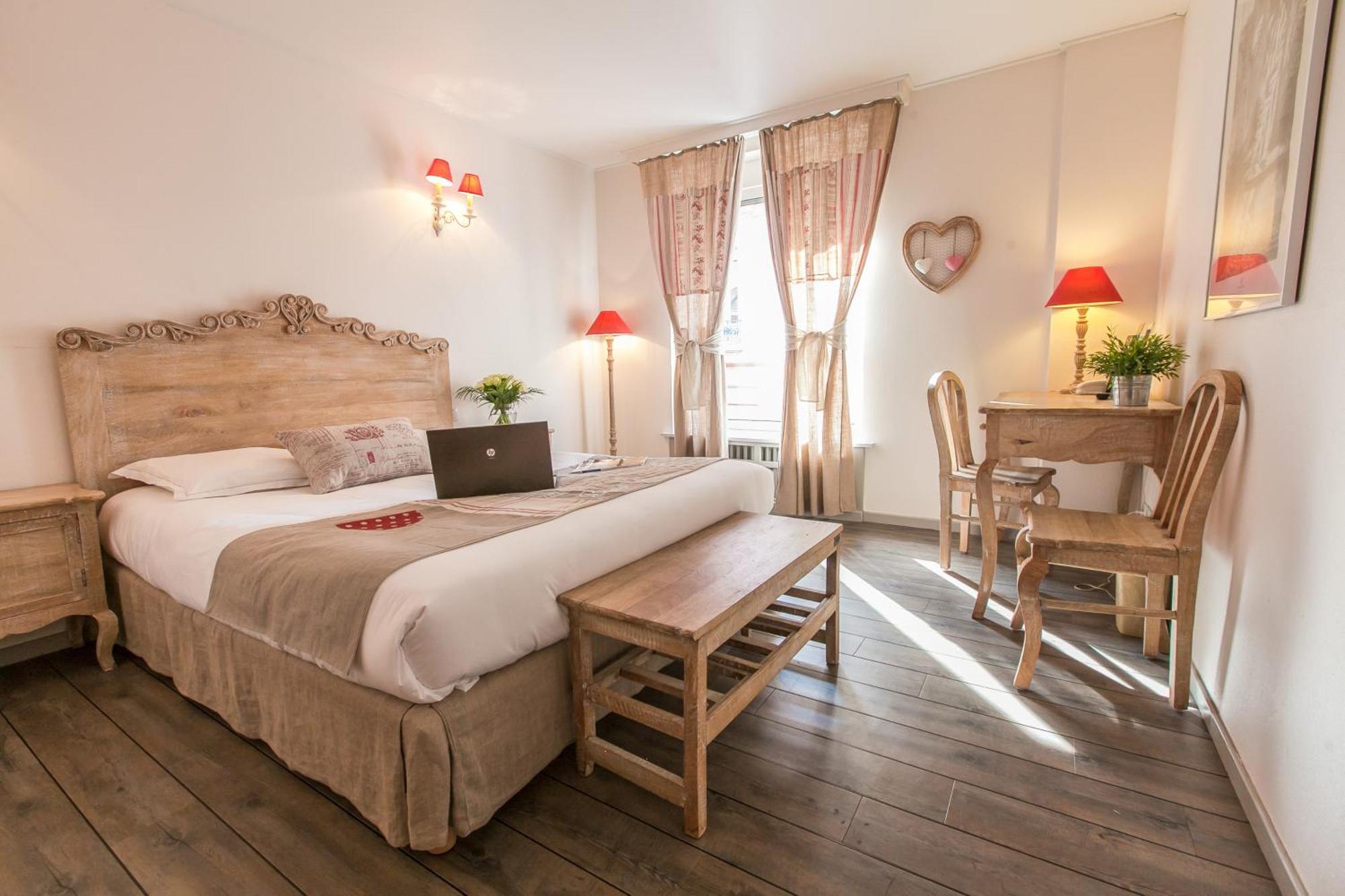 Brit Hotel Bristol Montbeliard Centre Экстерьер фото