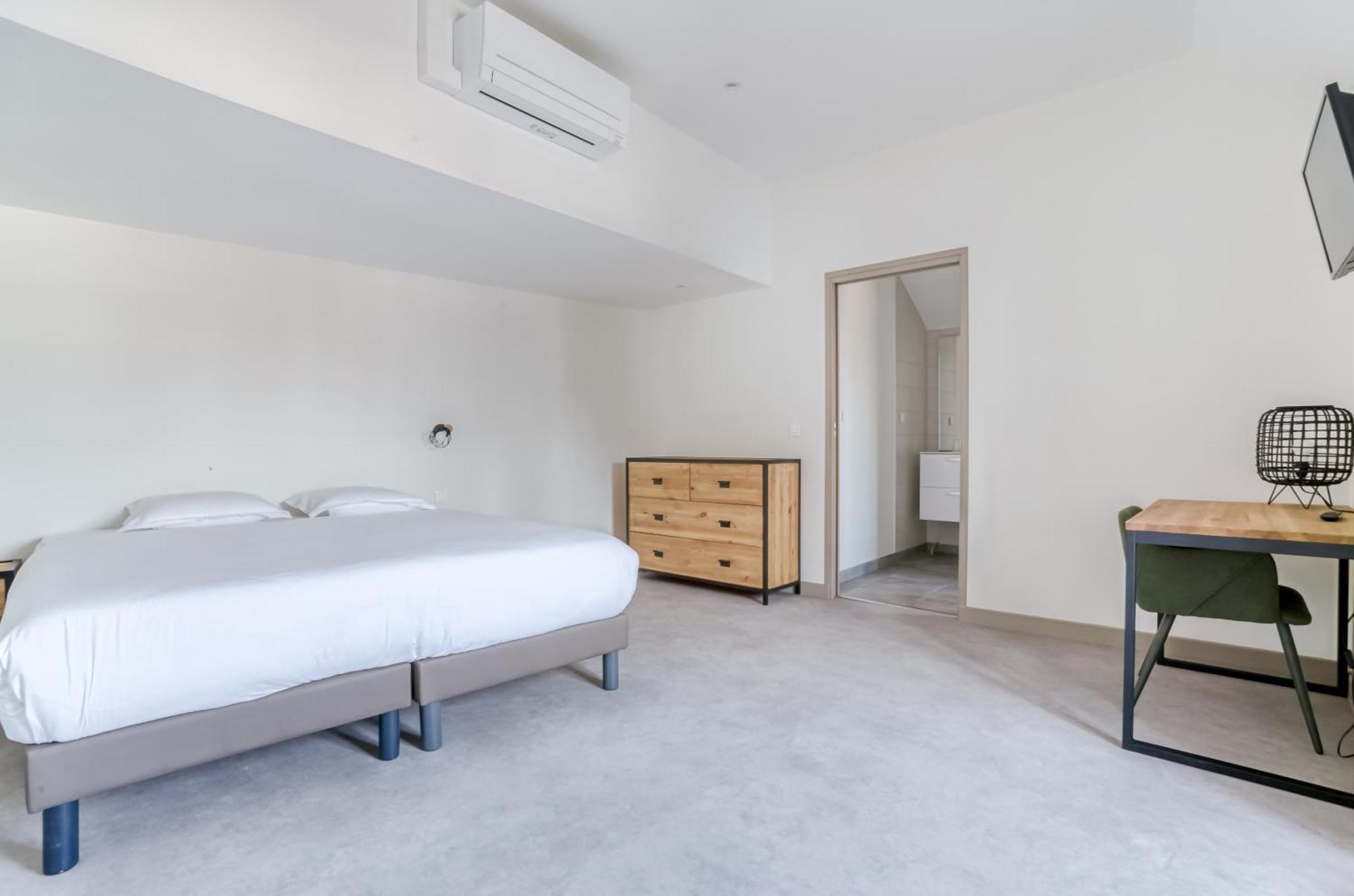 Brit Hotel Bristol Montbeliard Centre Экстерьер фото