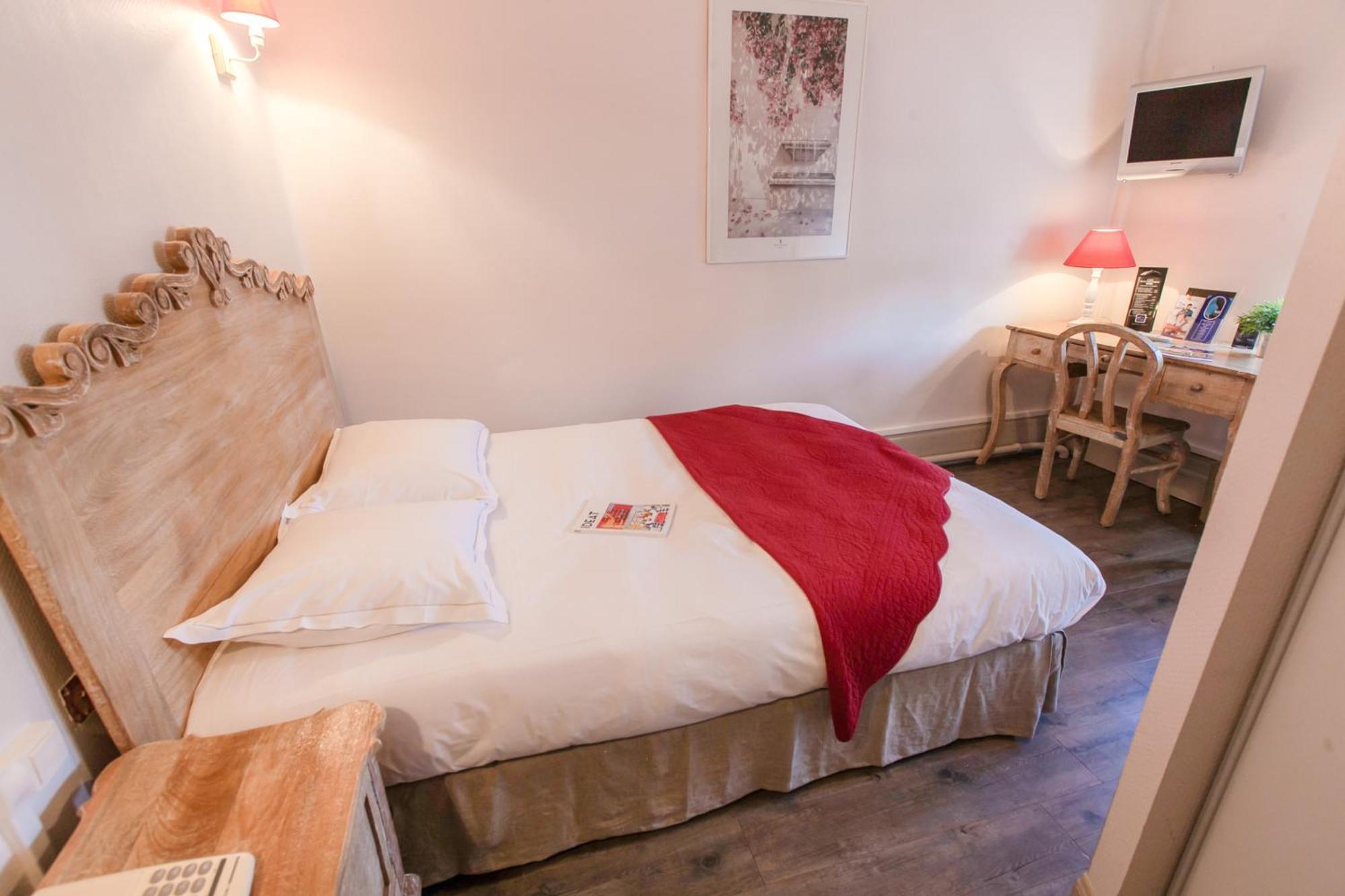 Brit Hotel Bristol Montbeliard Centre Экстерьер фото