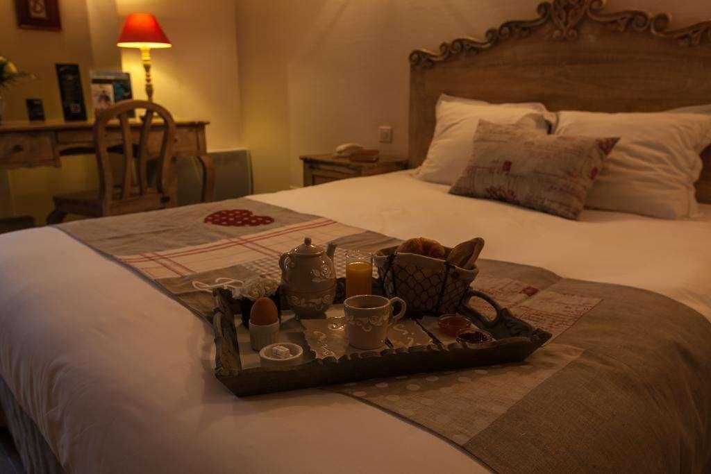 Brit Hotel Bristol Montbeliard Centre Ресторан фото