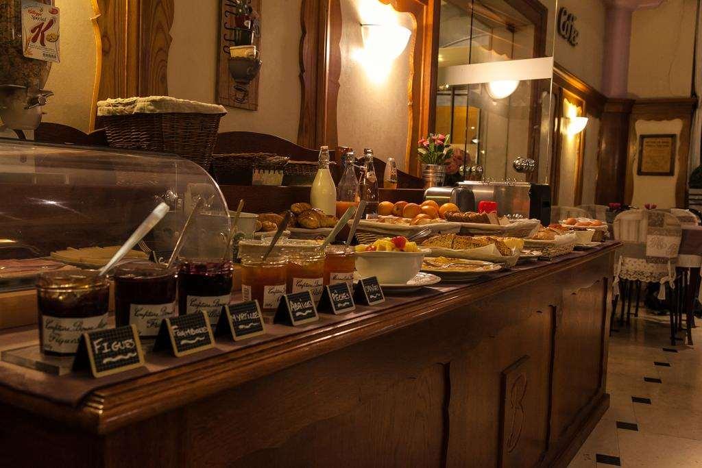 Brit Hotel Bristol Montbeliard Centre Ресторан фото